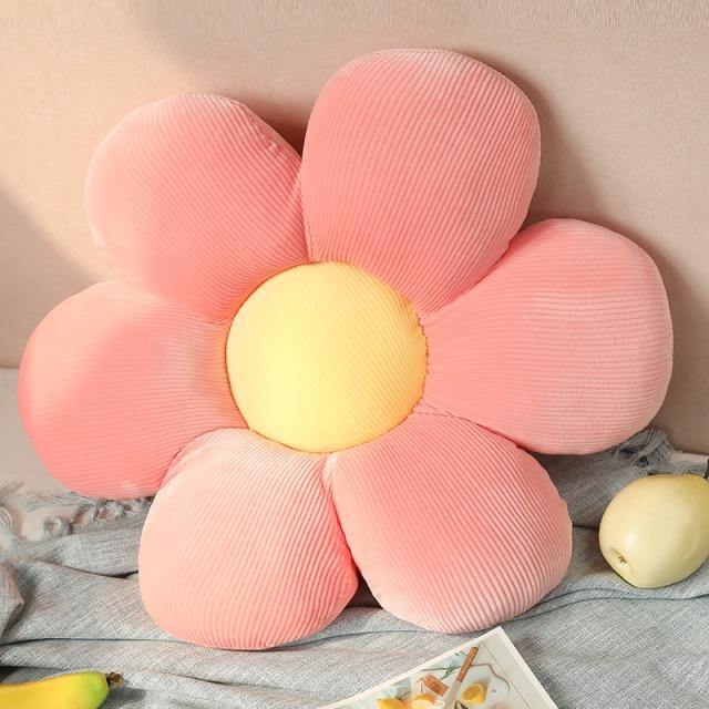 Daisy Cushion - StuffedWithLove.store