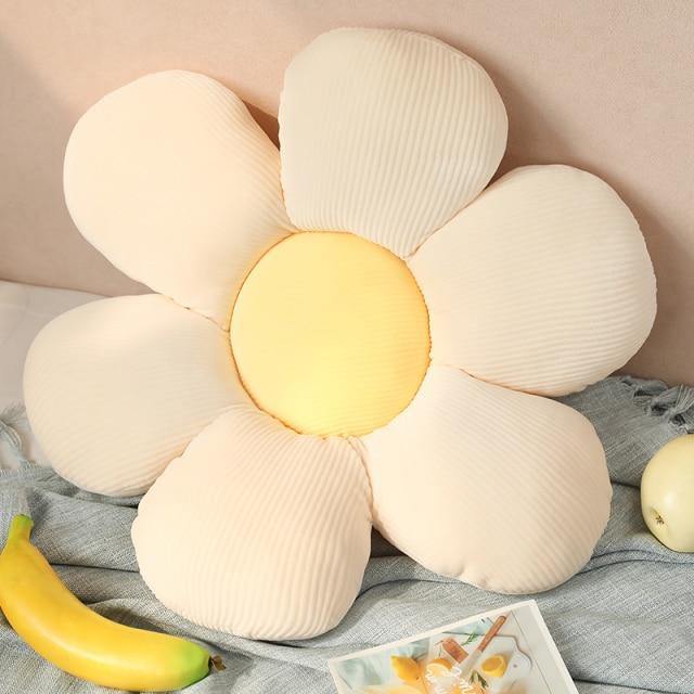 Daisy Cushion - StuffedWithLove.store