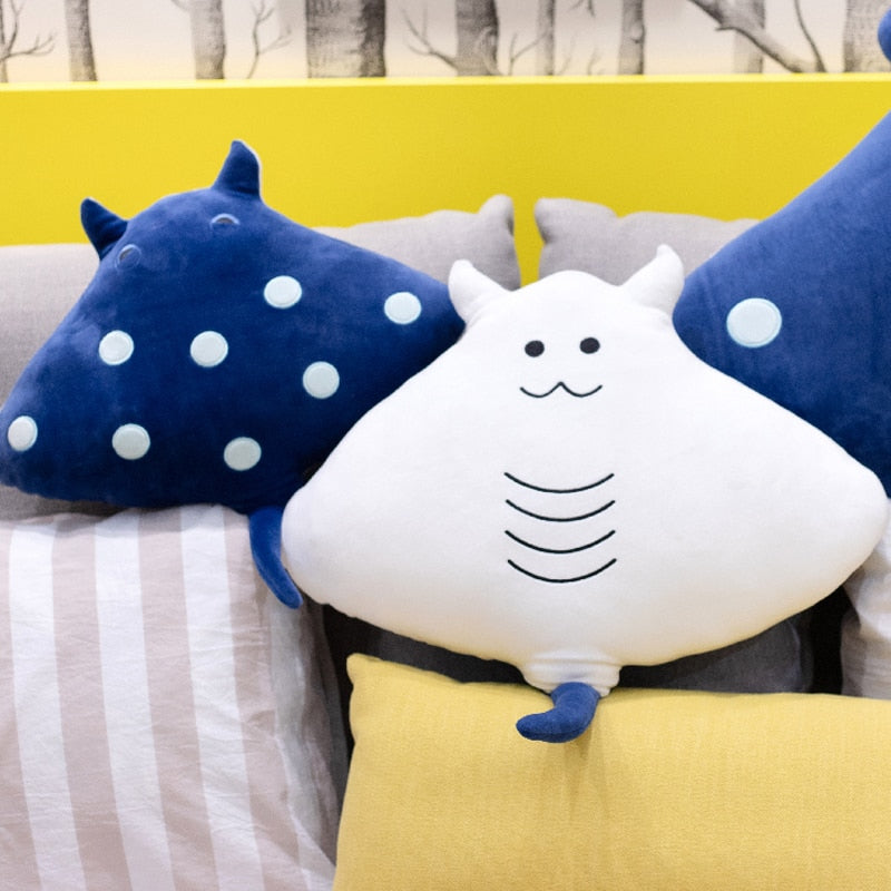 Rona the Manta Ray (Cushion)